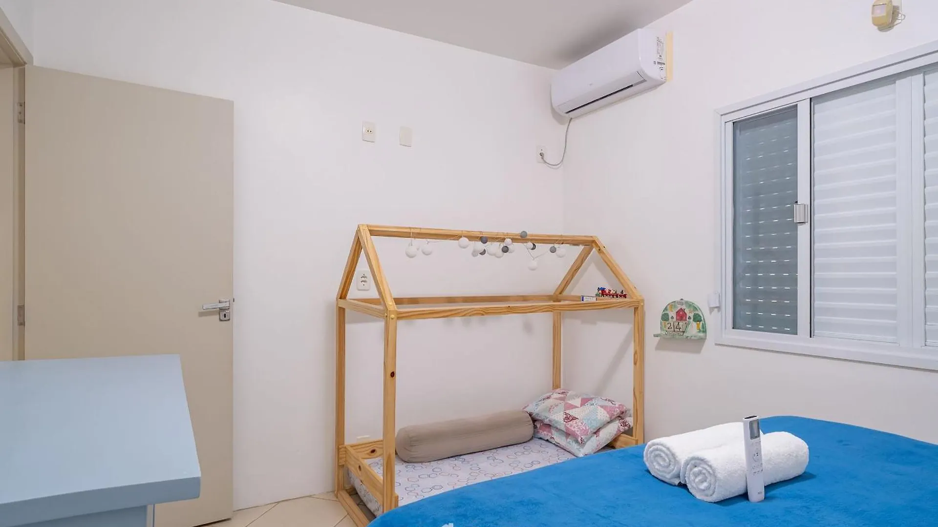 Casa 4Q C/ Churrasq. 100M Da Praia Jat0355 Bombinhas